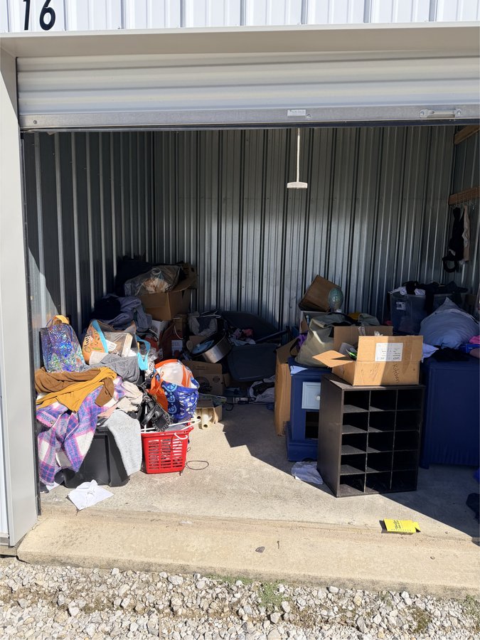 10 x 10 storage unit in Marion, IN