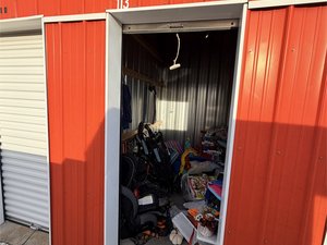 5 x 10 storage unit in Fairmount, IN