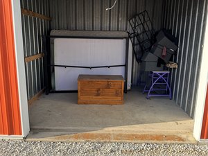 10 x 10 storage unit in Fairmount, IN