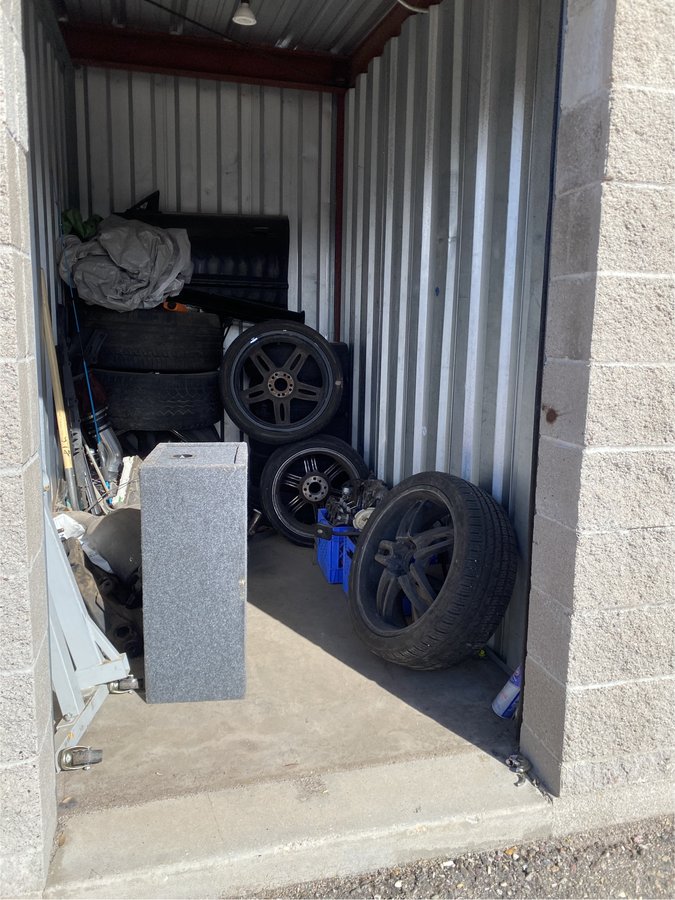 5 x 10 storage unit in Tucson, AZ