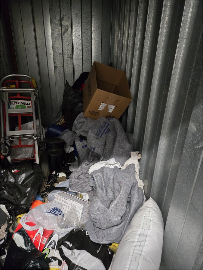 5 x 10 storage unit in Glendale, AZ
