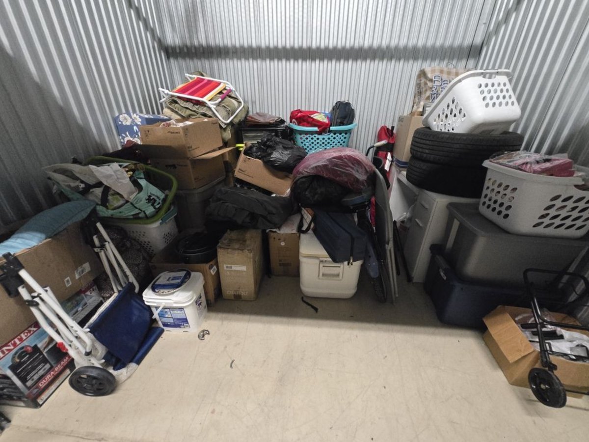 7 x 10 storage unit in Pembroke Pines, FL