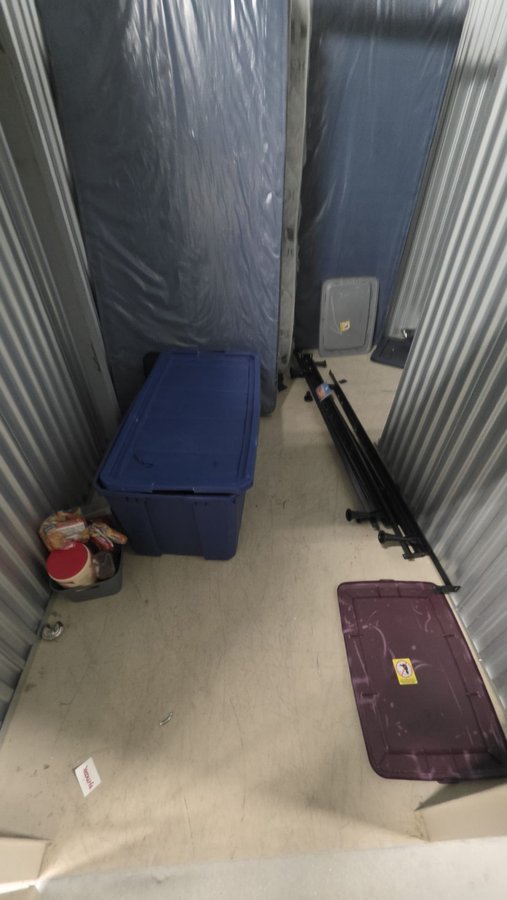 5 x 10 storage unit in Pembroke Pines, FL
