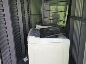 5 x 10 storage unit in Brandon, FL