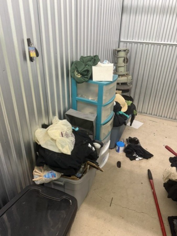 5 x 10 storage unit in Cudahy, WI
