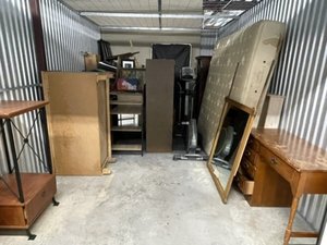 10 x 15 storage unit in Jacksonville, FL