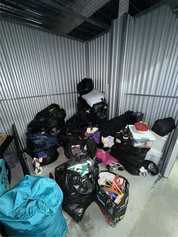 7 x 10 storage unit in Newark, NJ
