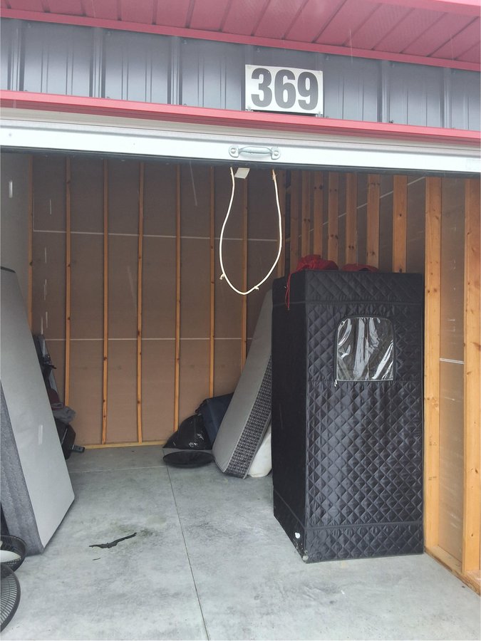 10 x 15 storage unit in Springfield, IL