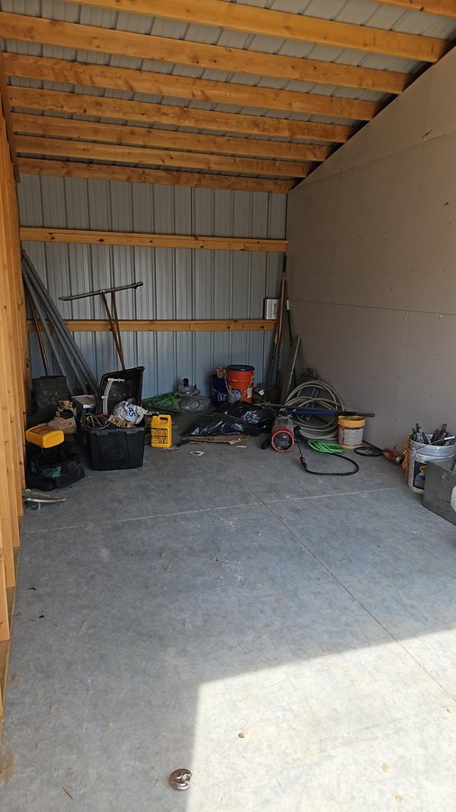 10 x 20 storage unit in Springfield, IL