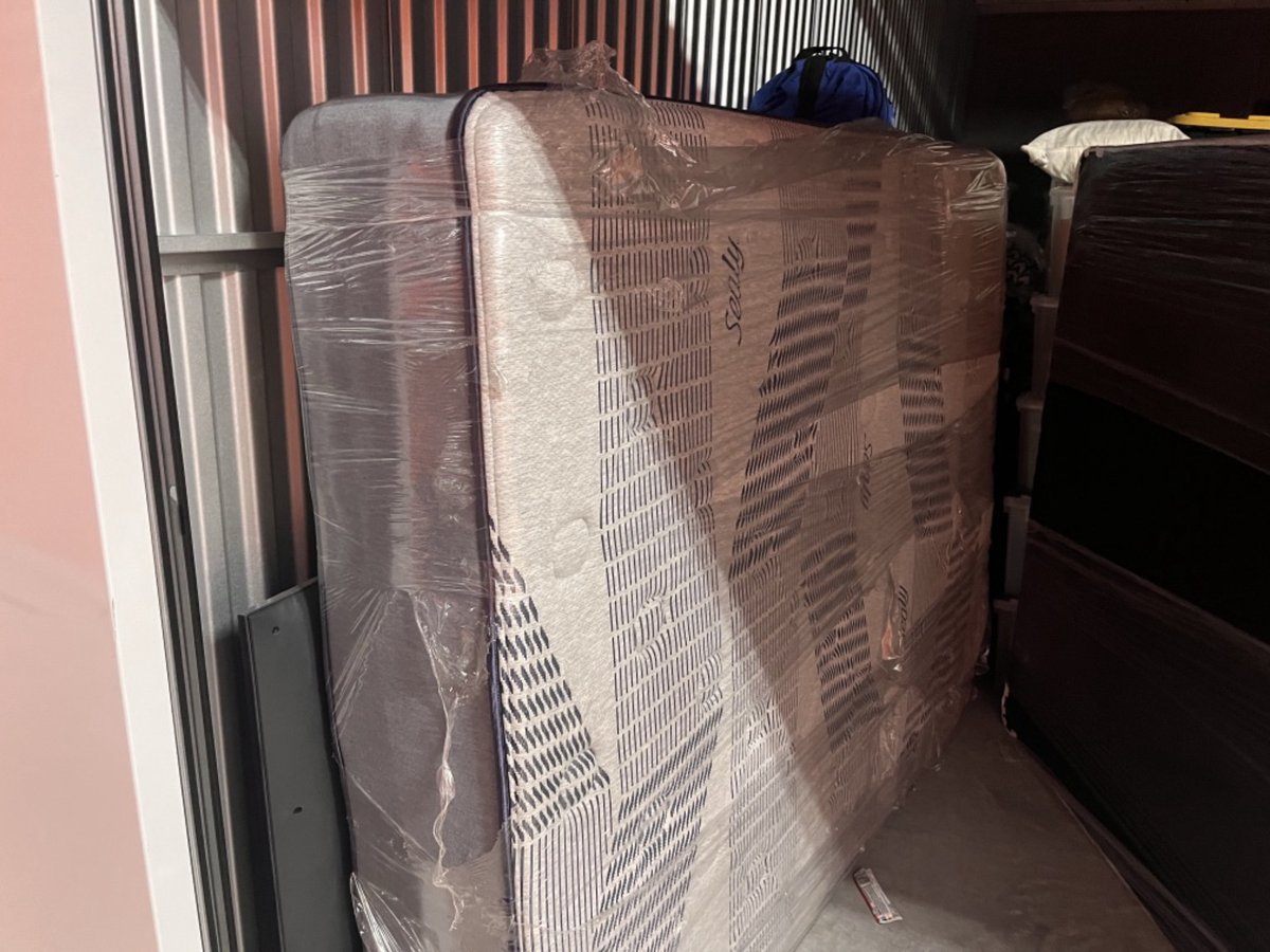 10 x 20 storage unit in Deerfield Beach, FL