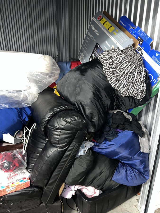 10 x 10 storage unit in Newark, NJ