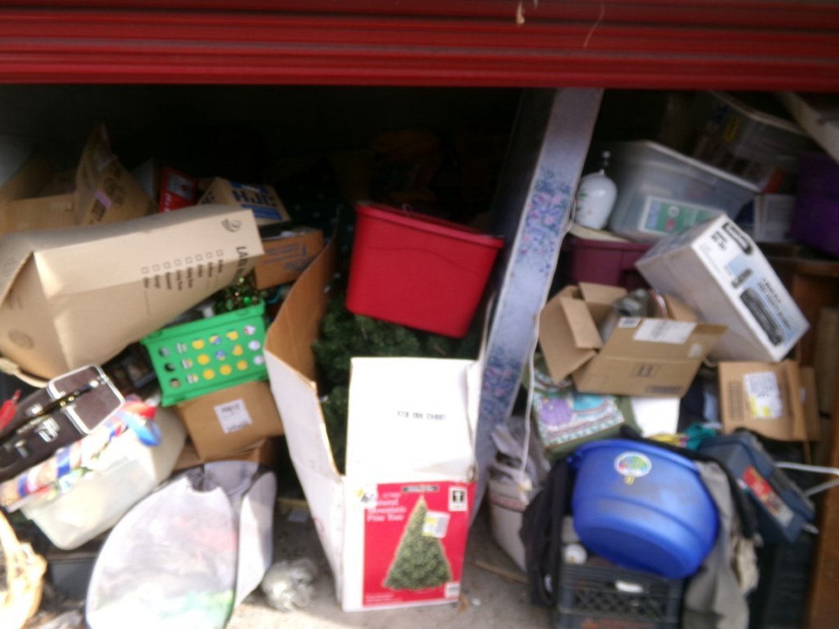 10 x 10 storage unit in Jacksonville, FL