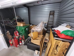 30 x 9 storage unit in Whiting, NJ
