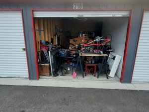 10 x 15 storage unit in Lincoln, NE