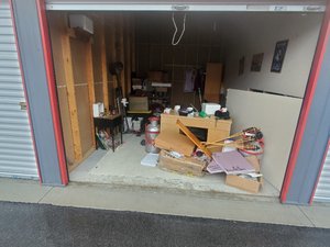 10 x 15 storage unit in Lincoln, NE
