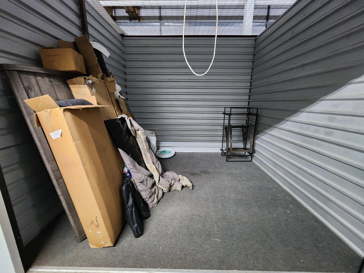 10 x 10 storage unit in Buffalo, NY