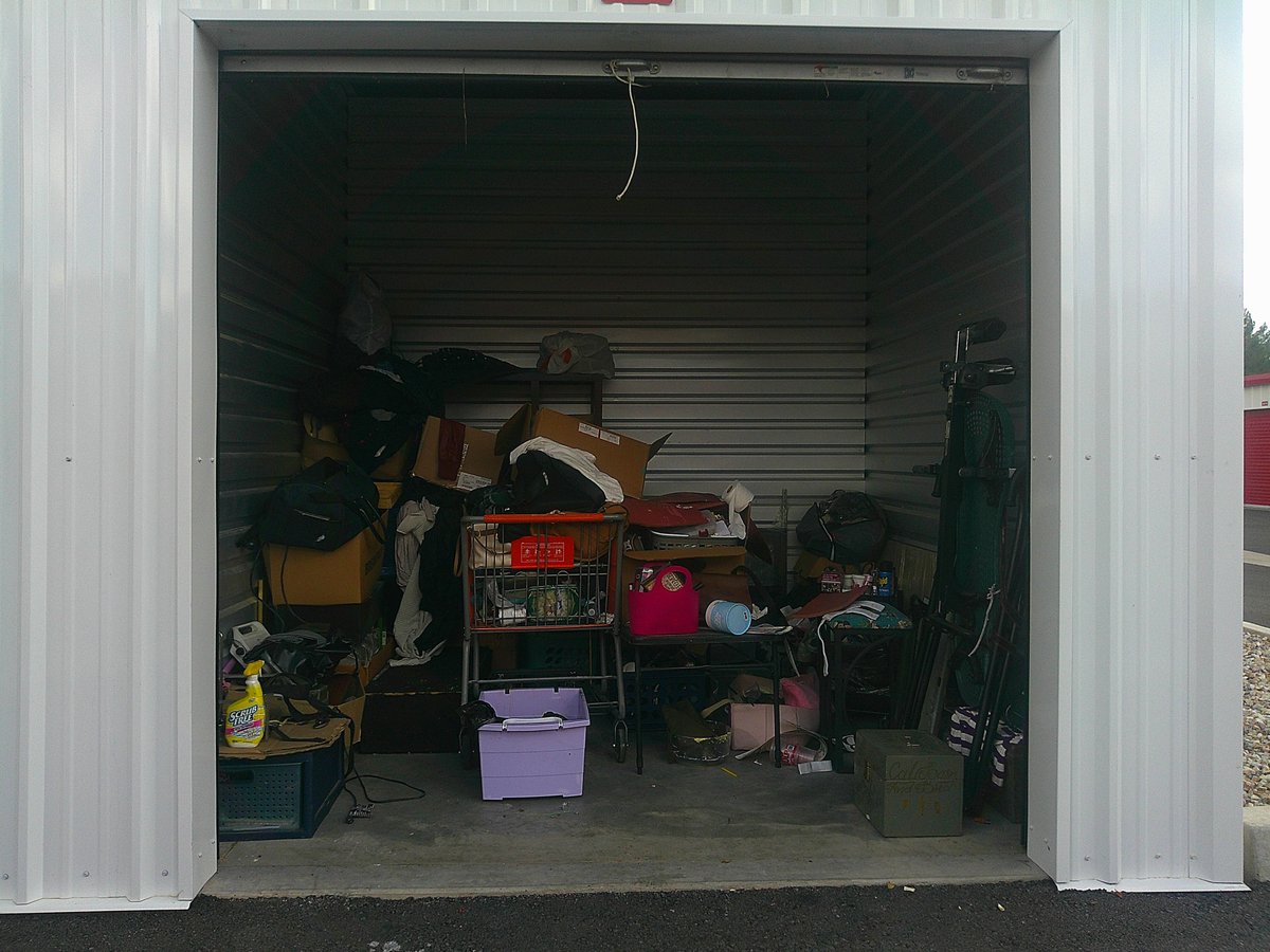 10 x 10 storage unit in Tucson, AZ