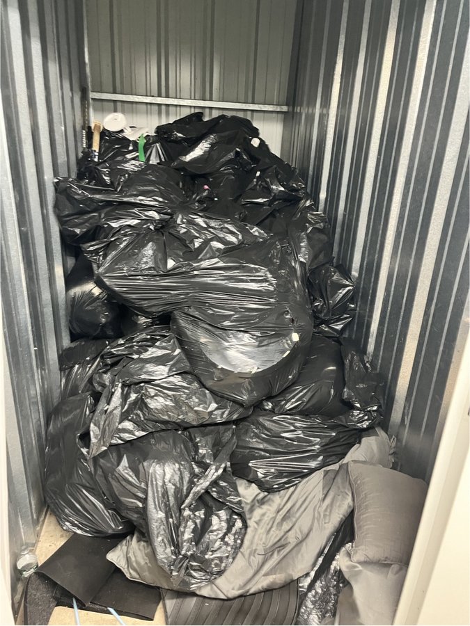 5 x 10 storage unit in Holtsville, NY