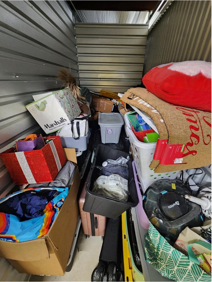 5 x 10 storage unit in West Seneca, NY