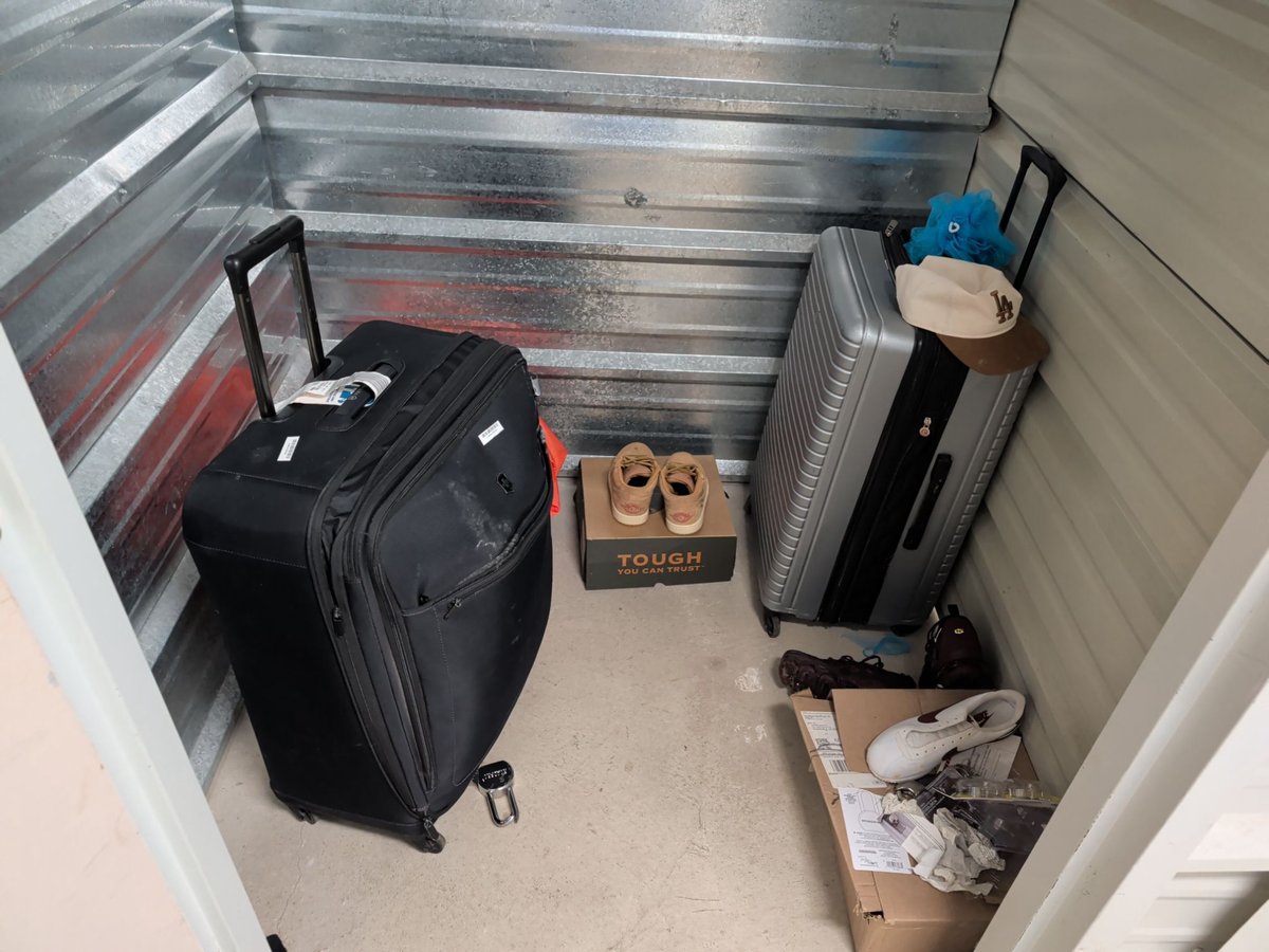 5 x 5 storage unit in Burr Ridge, IL