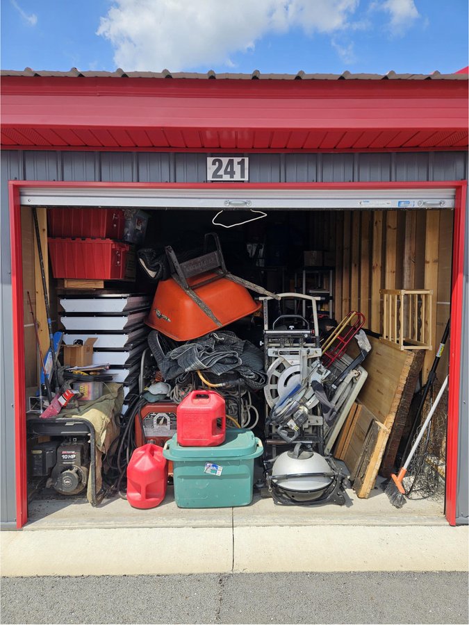 10 x 20 storage unit in Fort Wayne, IN