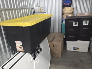 5 x 10 storage unit in Pompano Beach, FL