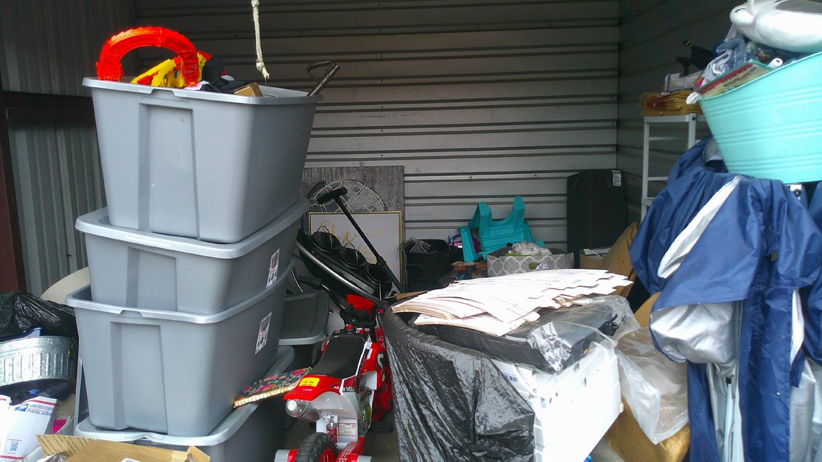 10 x 10 storage unit in Columbus, OH