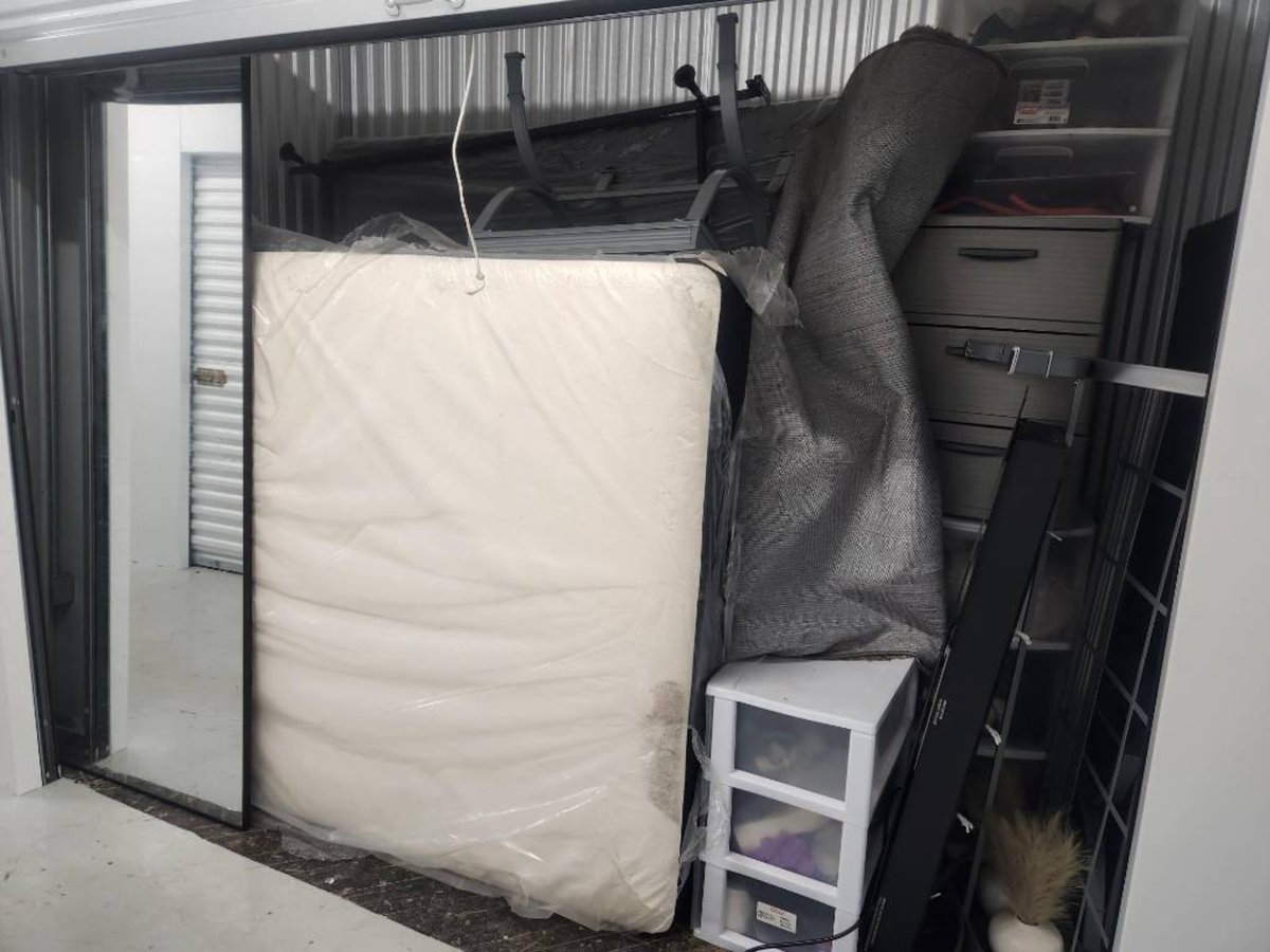 10 x 5 storage unit in Chicago, IL