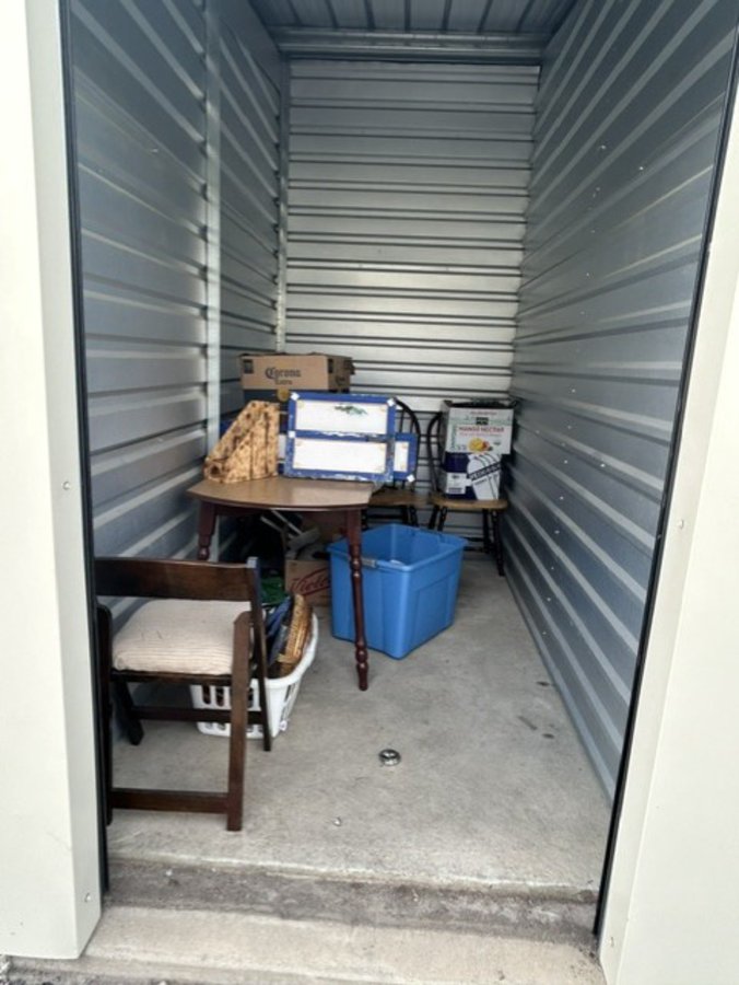 5 x 10 storage unit in Aurora, CO