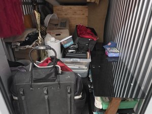 5 x 10 storage unit in Hollywood, FL