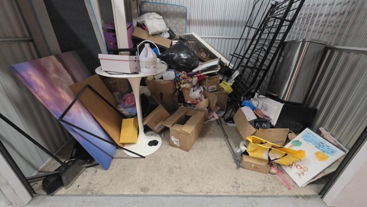 10 x 10 storage unit in Miami, FL