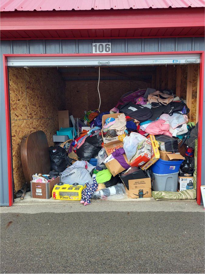10 x 15 storage unit in Jackson, MI