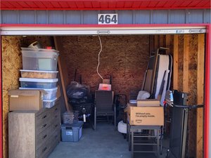 10 x 15 storage unit in Jackson, MI