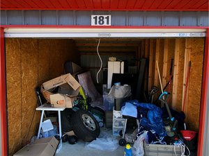 10 x 20 storage unit in Jackson, MI
