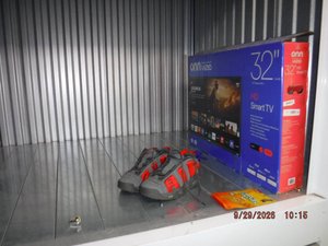 4 x 4 storage unit in Washington, DC