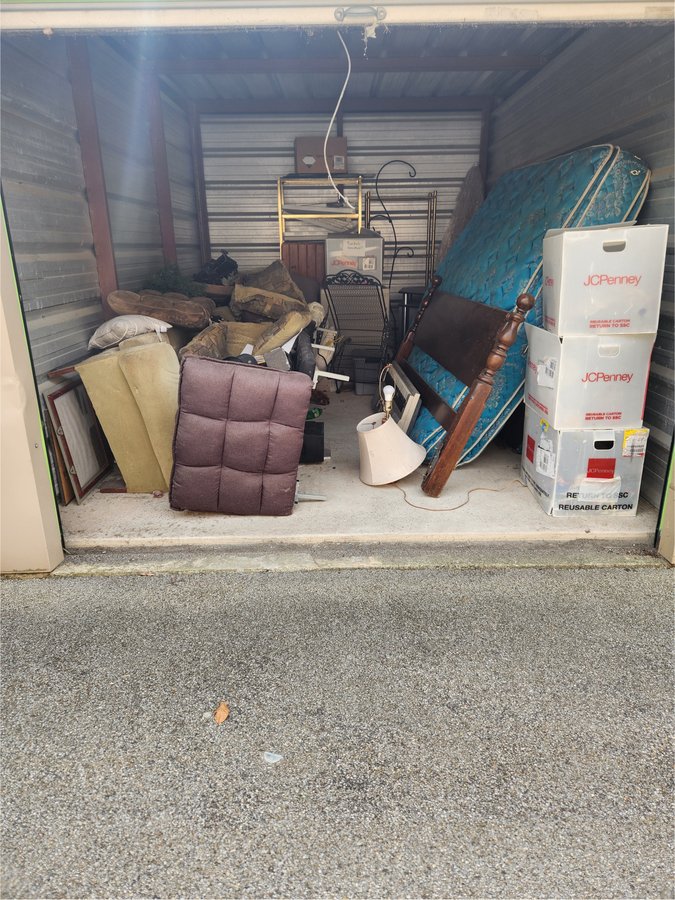 10 x 15 storage unit in Blasdell, NY