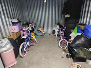 10 x 10 storage unit in Waterbury, CT