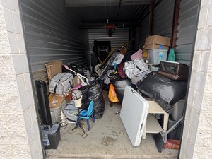10 x 25 storage unit in Middle River, MD