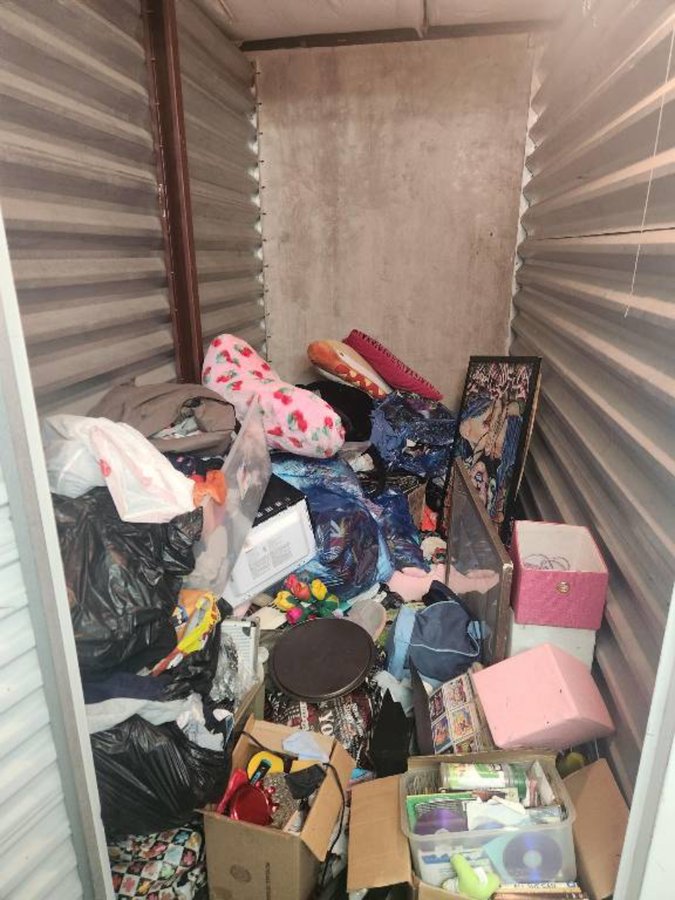 5 x 10 storage unit in Dallas, TX