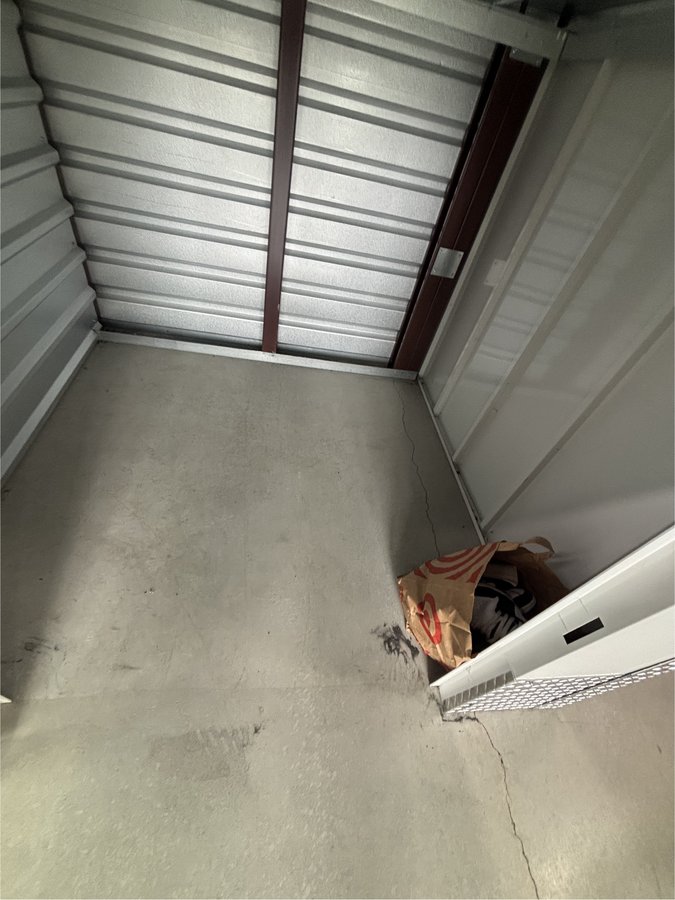 5 x 5 storage unit in Middle River, MD