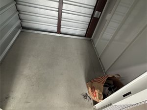 5 x 5 storage unit in Middle River, MD