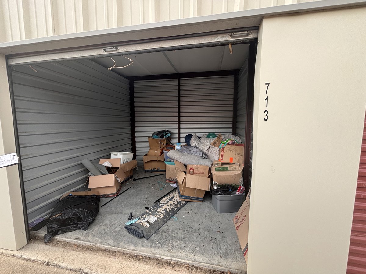 10 x 10 storage unit in Cedar Park, TX