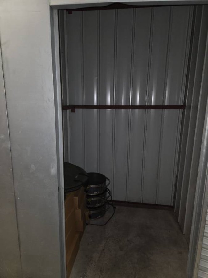 5 x 5 storage unit in Alsip, IL
