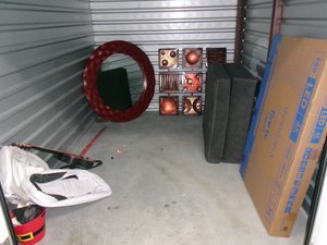 7 x 10 storage unit in Newark, DE