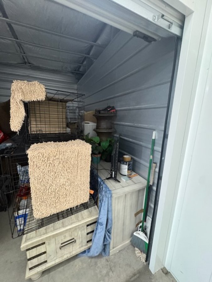 10 x 15 storage unit in Niagara Falls, NY