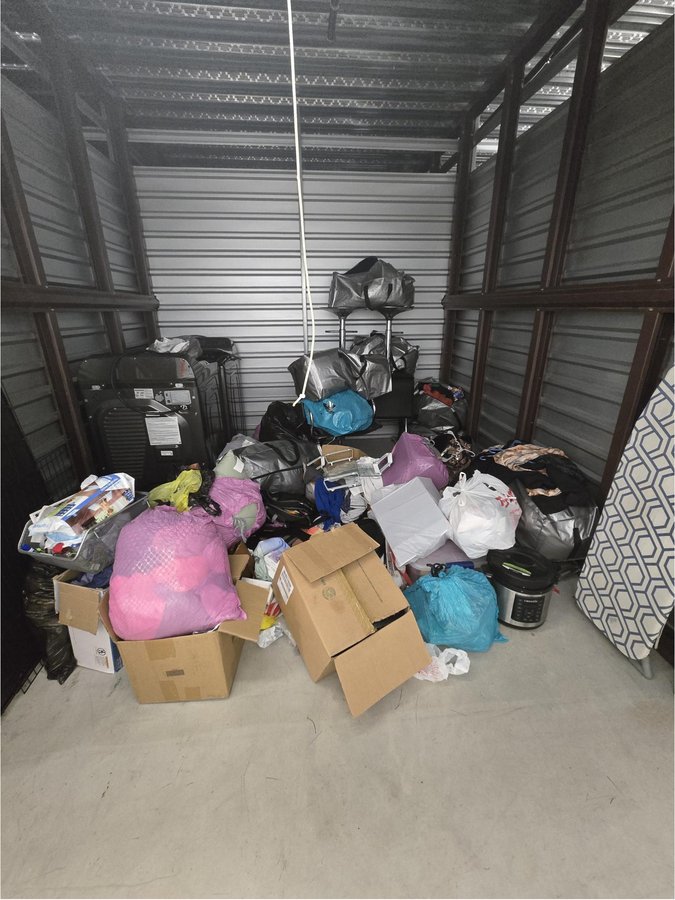 10 x 10 storage unit in Savannah, GA