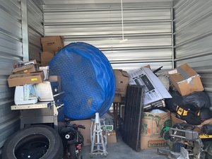 10 x 10 storage unit in Corydon, IN