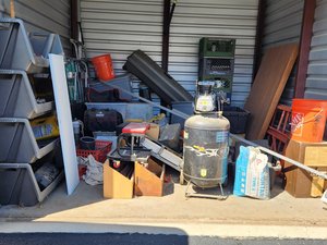 10 x 10 storage unit in Peoria, AZ