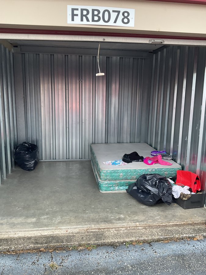 10 x 10 storage unit in Corydon, IN