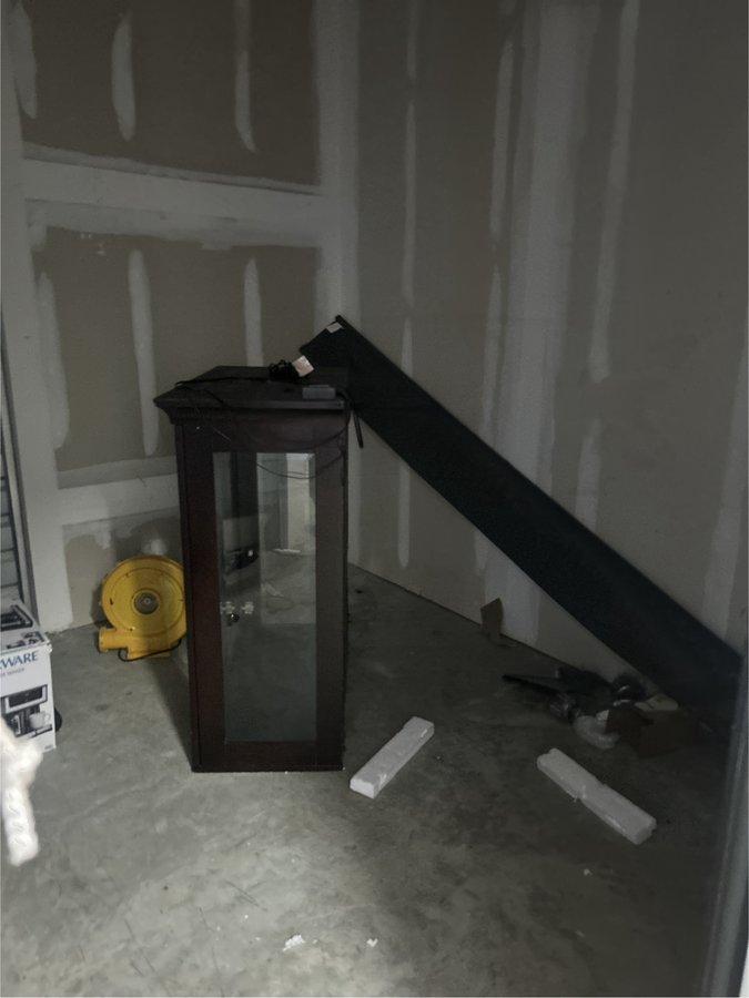 10 x 10 storage unit in Snellville, GA